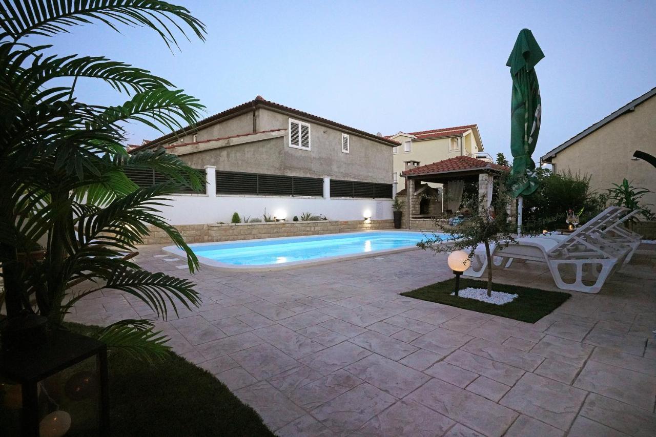 Villa Tago With Heated New Pool Kaštela 外观 照片