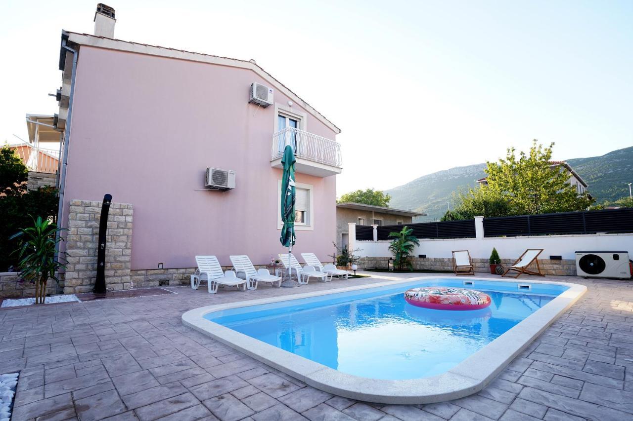 Villa Tago With Heated New Pool Kaštela 外观 照片