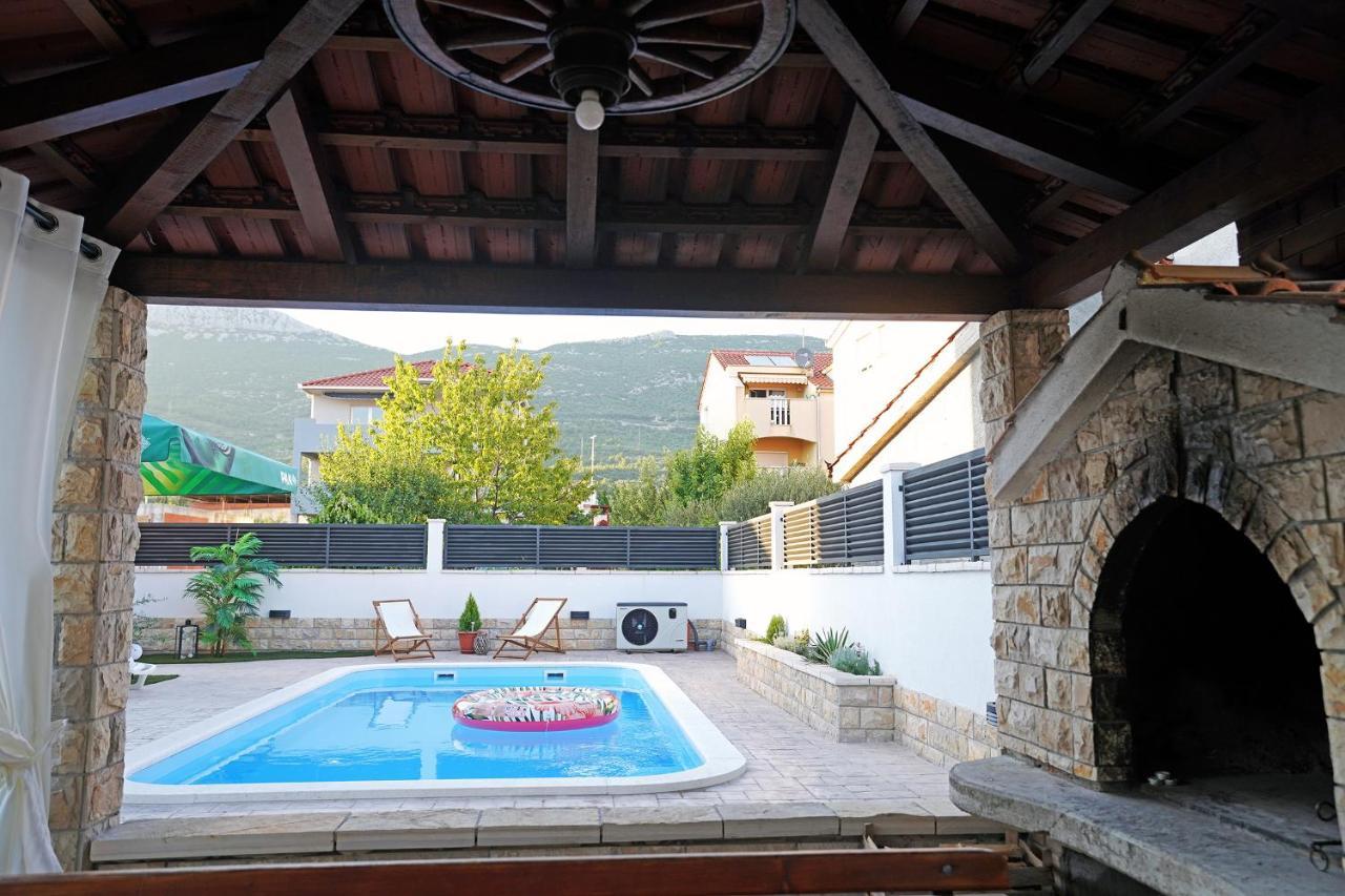 Villa Tago With Heated New Pool Kaštela 外观 照片